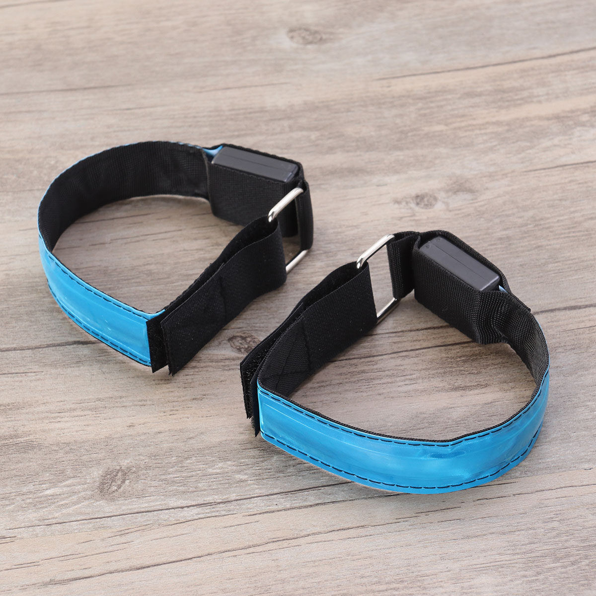 4Pcs LED Armband with Auto Cur - Running Gear Auto recension och pris